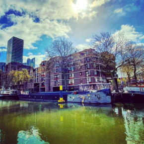 Houseboat holiday apartments Rotterdam